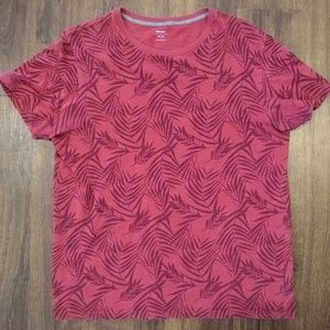 Red Old Navy T-shirt